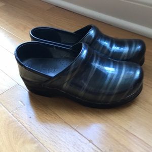 Dansko shoes size 7